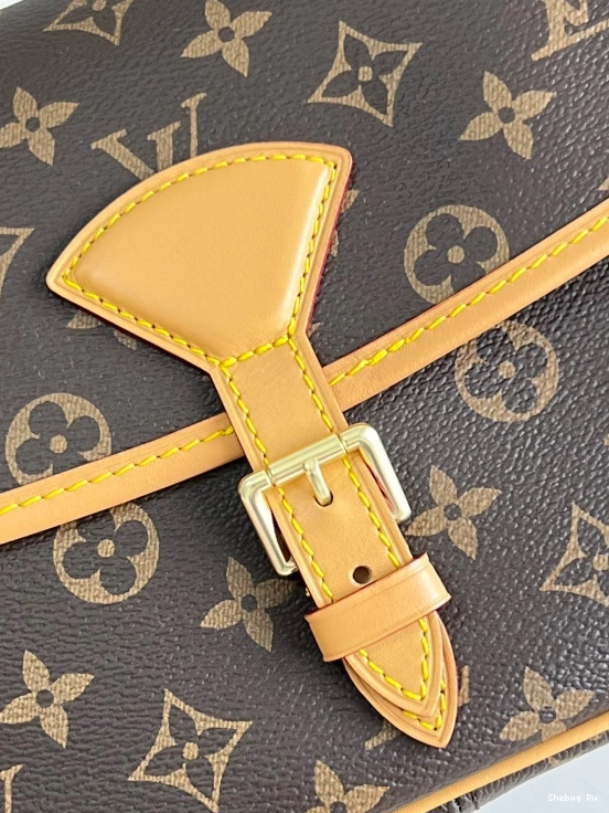 SOLOGNE VUITTON VINTAGE LOUIS 0825